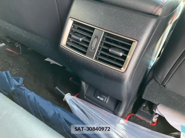 Lexus NX 2015-10 8659970-22