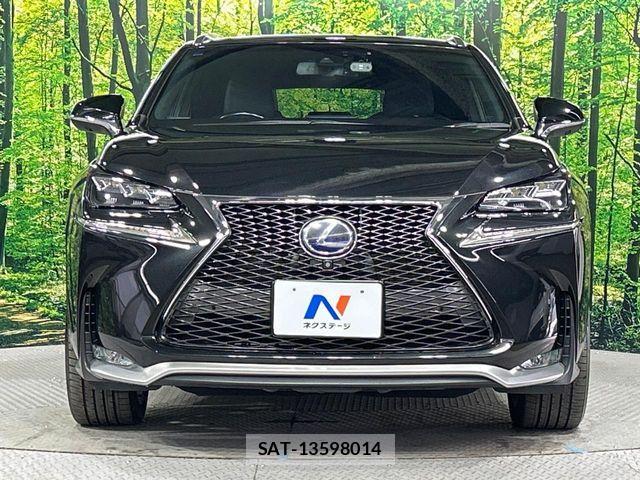 Lexus NX 2015-10 8780869-17