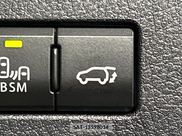 Lexus NX 2015-10 8780869-7