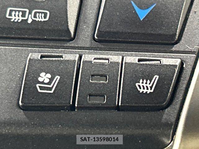 Lexus NX 2015-10 8780869-8