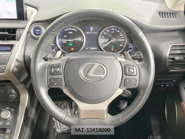 Lexus NX 2015-07 8780876-11