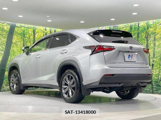 Lexus NX 2015-07 8780876-17