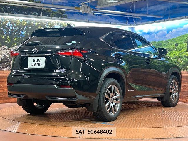 Lexus NX 2015-08 8829990-16