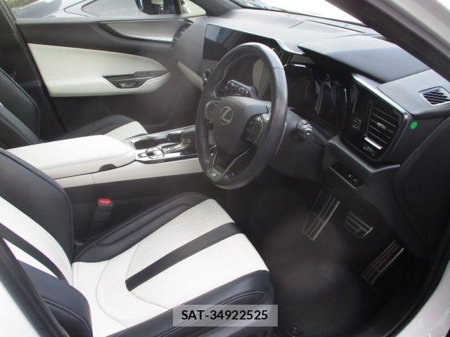 Lexus NX 2023-11 6499599-1