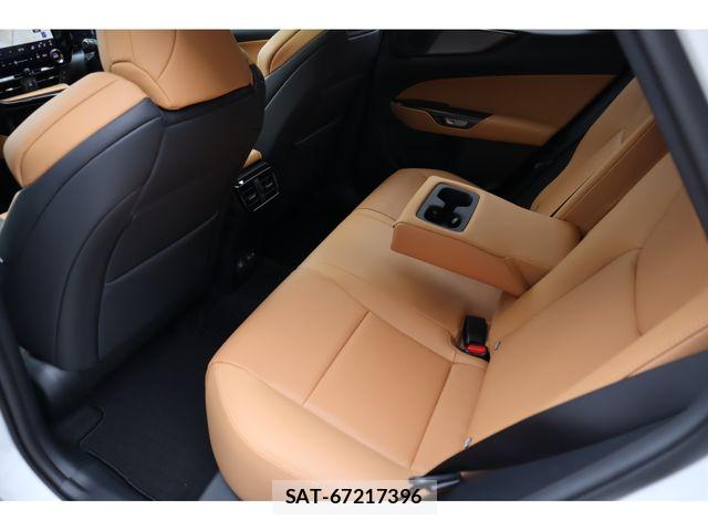Lexus NX 2025-08 6526567-11