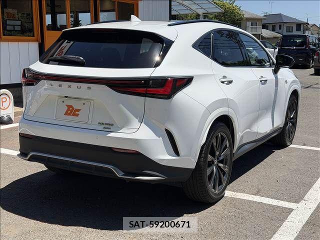 Lexus NX 2023-05 7221051-23