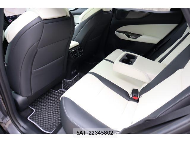 Lexus NX 2025-09 7358529-11