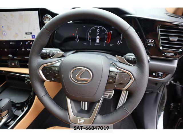 Lexus NX 2025-04 7358527-12
