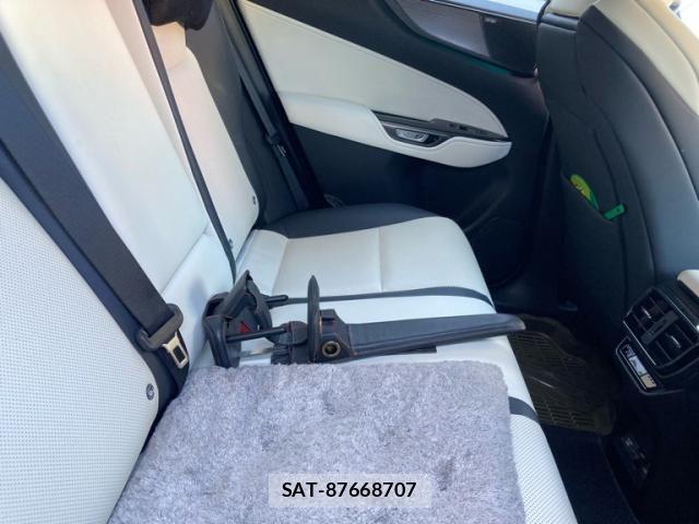 Lexus NX 2022-10 7501301-11