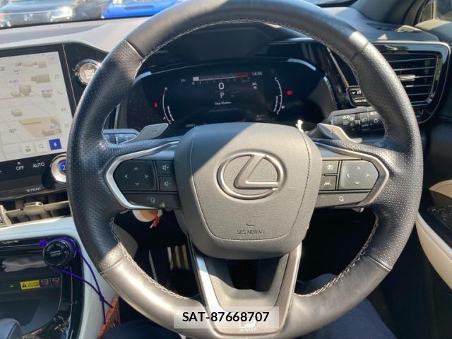 Lexus NX 2022-10 7501301-15