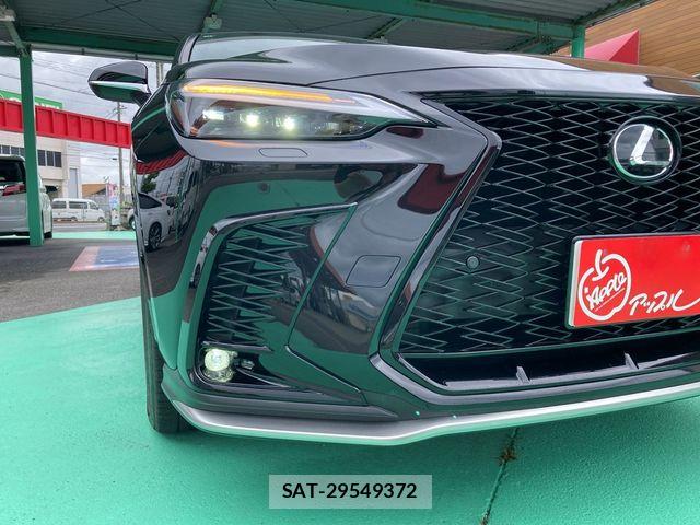 Lexus NX 2023-01 8074369-9