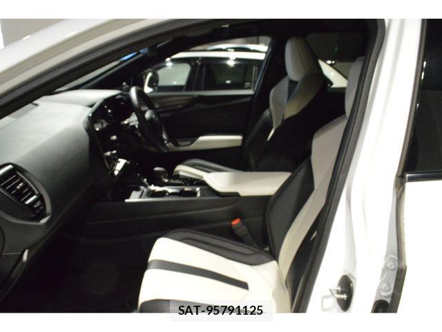Lexus NX 2022-05 883660-18