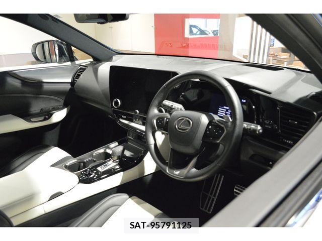 Lexus NX 2022-05 883660-1