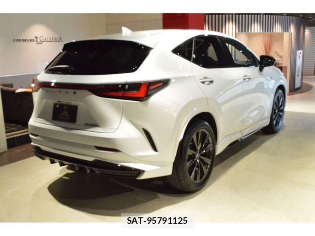 Lexus NX 2022-05 883660-2