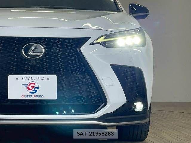 Lexus NX 2022-11 1744639-17