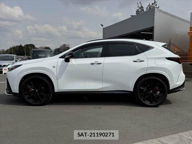 Lexus NX 2024-11 4964735-10