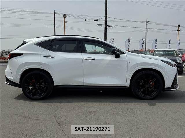 Lexus NX 2024-11 4964735-11