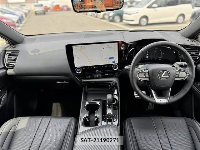 Lexus NX 2024-11 4964735-1