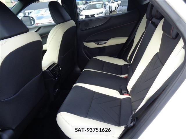 Lexus NX 2023-02 6612920-10