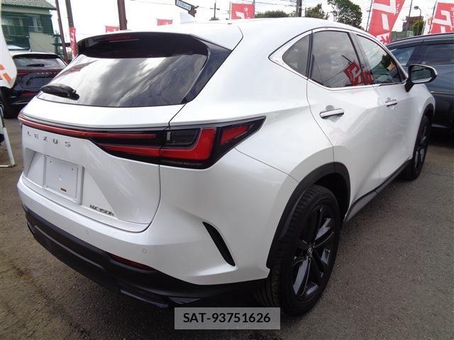 Lexus NX 2023-02 6612920-7