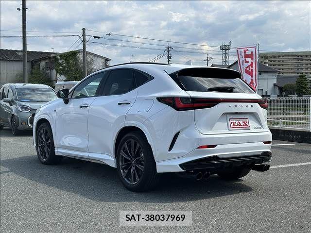 Lexus NX 2023-04 7221056-2