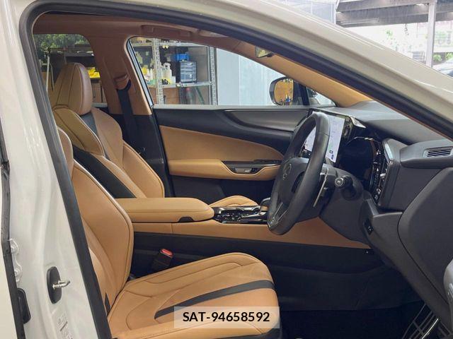 Lexus NX 2024-10 7328061-7