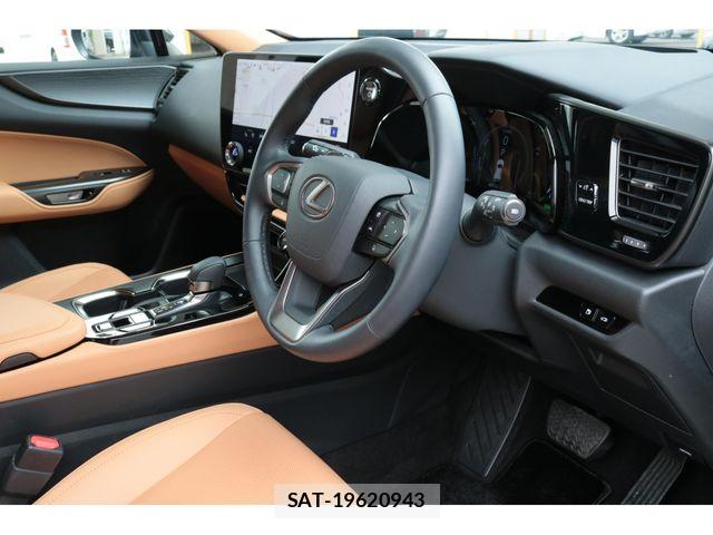 Lexus NX 2025-08 7617695-15