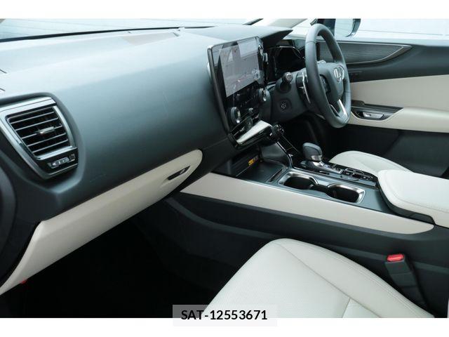 Lexus NX 2025-02 7877415-17