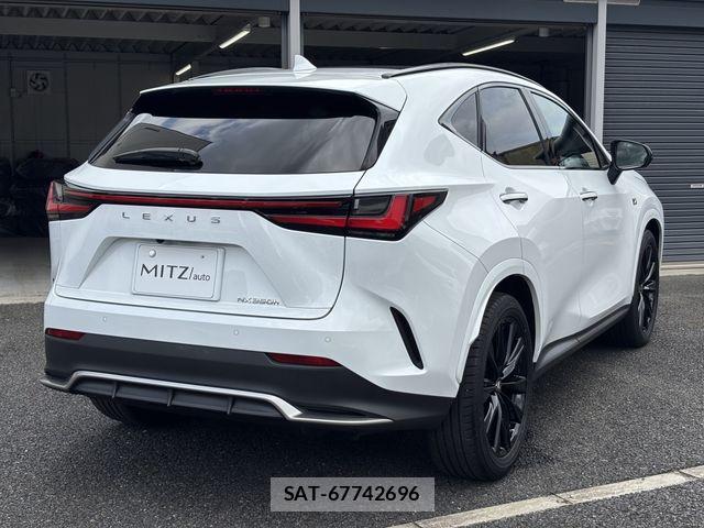 Lexus NX 2022-10 7979784-3