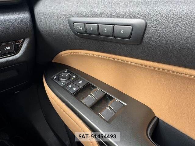 Lexus NX 2024-10 8036469-28