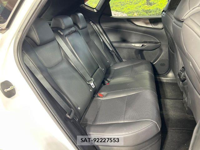 Lexus NX 2023-08 8100176-9