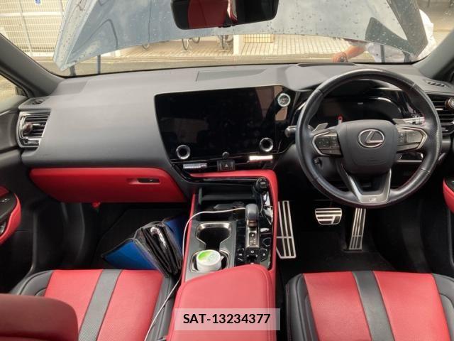Lexus NX 2023-12 8100179-15