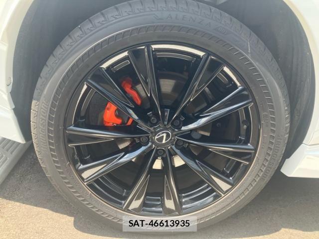 Lexus NX 2024-06 8100170-7