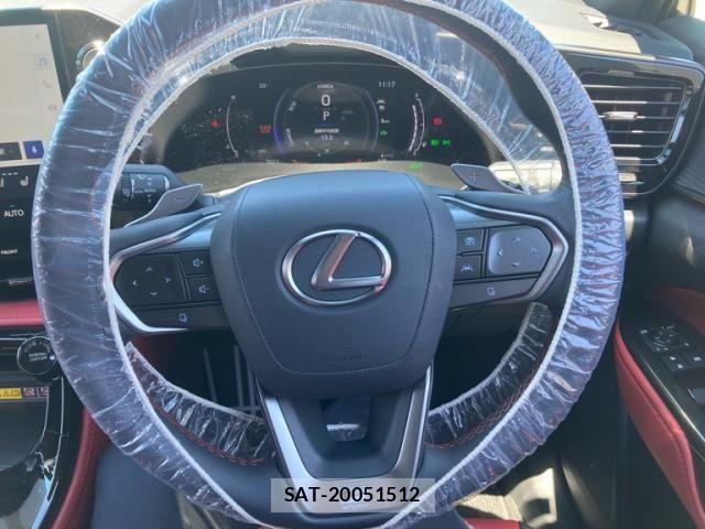 Lexus NX 2025-03 8100169-10