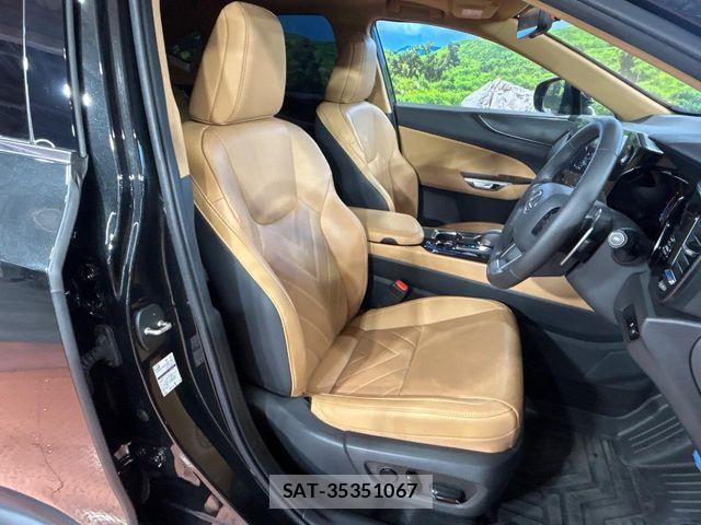 Lexus NX 2025-04 8131031-7