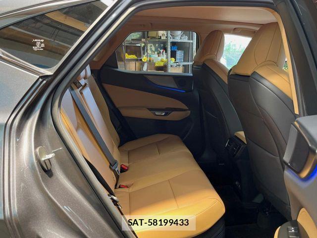 Lexus NX 2025-10 8146075-8