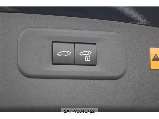 Lexus NX 2025-05 8208441-3