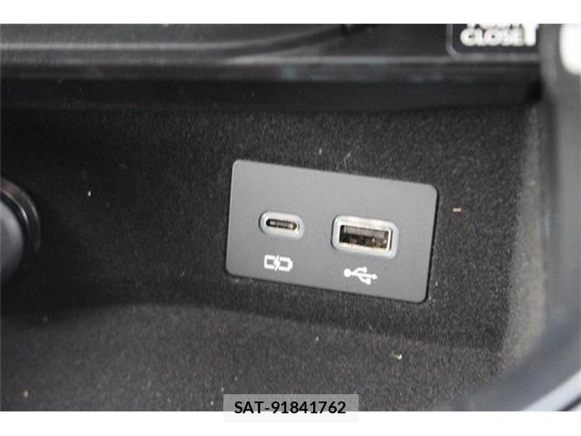 Lexus NX 2025-05 8208441-8