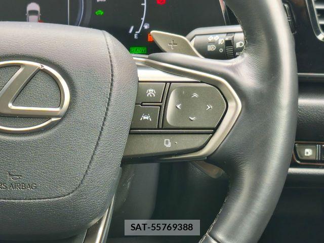 Lexus NX 2023-06 8208433-21