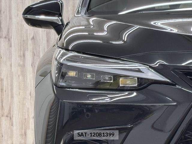 Lexus NX 2023-11 8208443-23