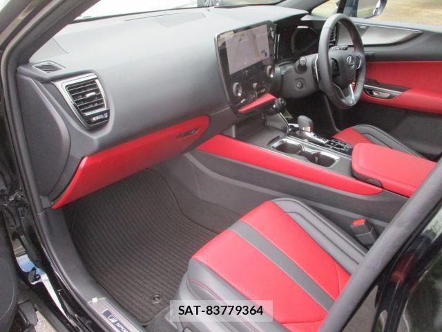 Lexus NX 2025-04 8208428-14