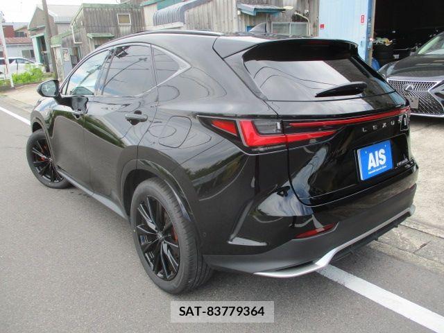 Lexus NX 2025-04 8208428-2