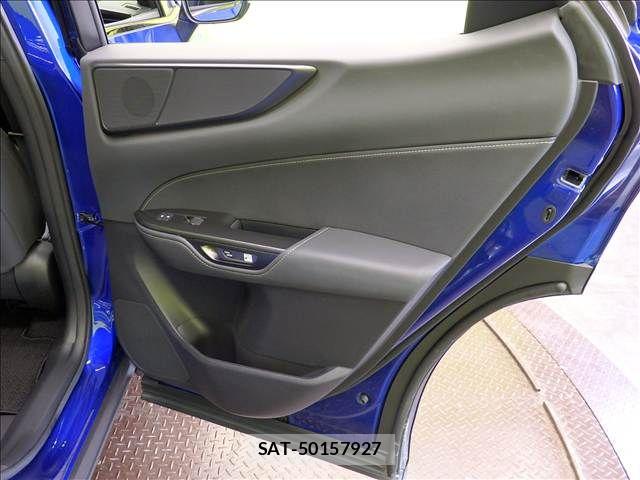 Lexus NX 2023-04 8230633-27
