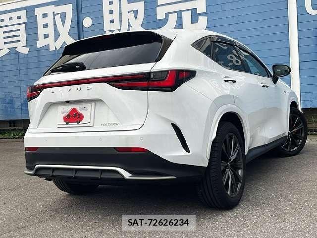 Lexus NX 2024-01 8230632-2