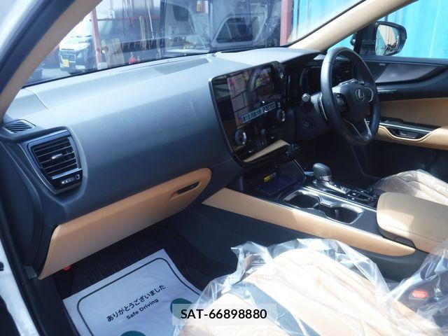 Lexus NX 2024-08 8315205-7
