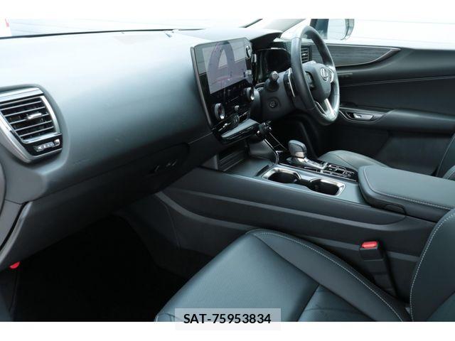 Lexus NX 2024-04 8354859-16