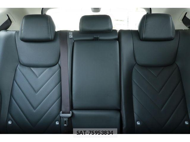 Lexus NX 2024-04 8354859-18