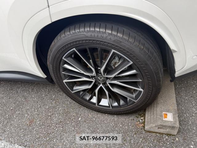 Lexus NX 2023-10 8366775-3