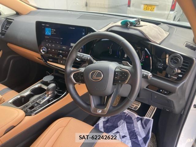 Lexus NX 2024-09 8366767-9