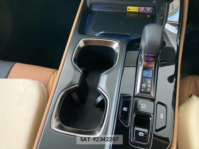 Lexus NX 2025-04 8366768-23